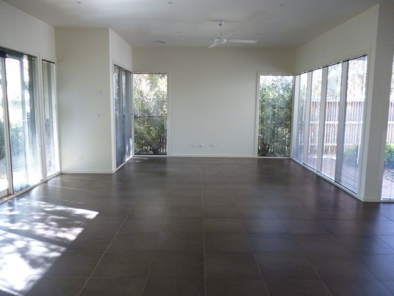 12 Waterhouse Way, Cranbourne South VIC 3977