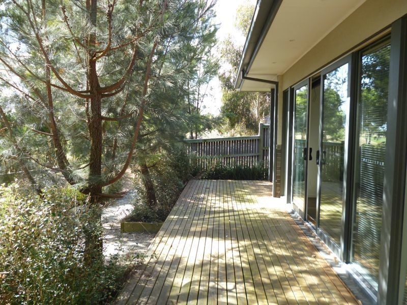 12 Waterhouse Way, Cranbourne South VIC 3977