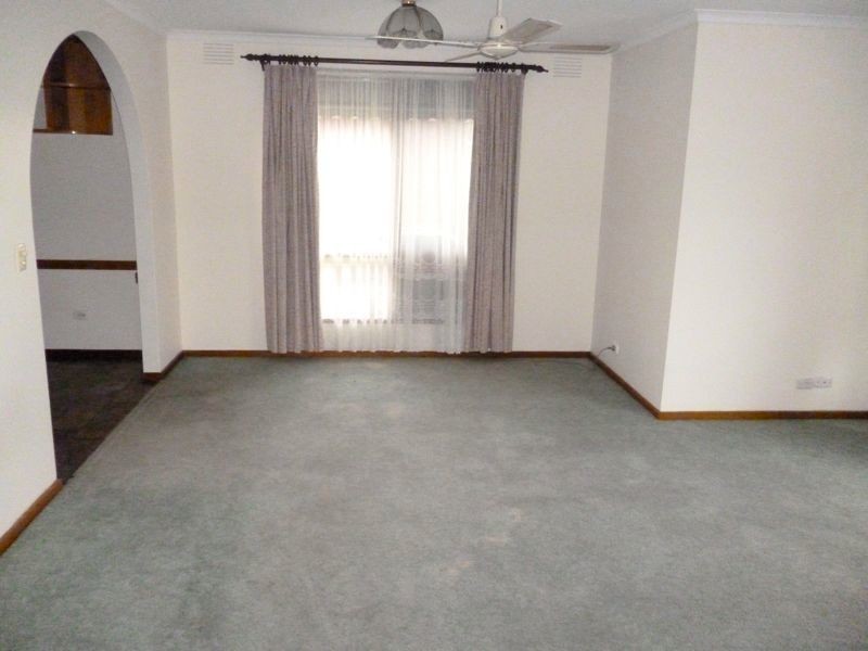 2/5-7 Fairfield Street, Cranbourne VIC 3977