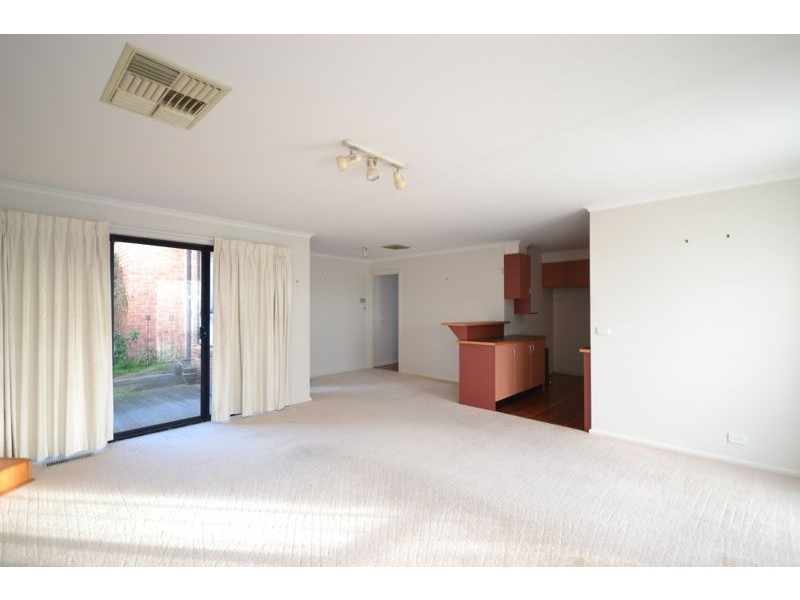 1/6 Heyington Circle, Narre Warren VIC 3805