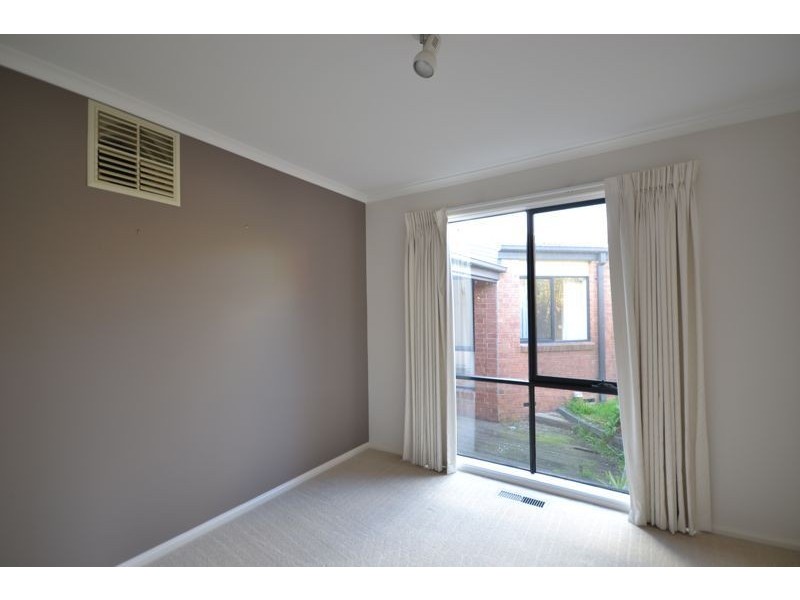 1/6 Heyington Circle, Narre Warren VIC 3805