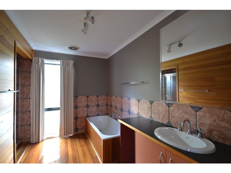 1/6 Heyington Circle, Narre Warren VIC 3805