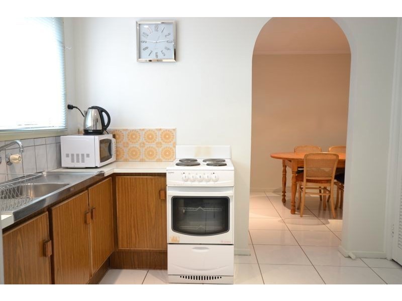 1/2 Fairfield Street, Cranbourne VIC 3977