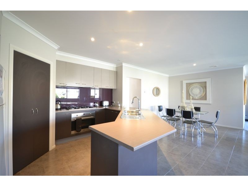 21 Powerscout Retreat, Cranbourne VIC 3977