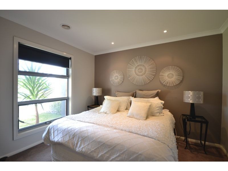 21 Powerscout Retreat, Cranbourne VIC 3977