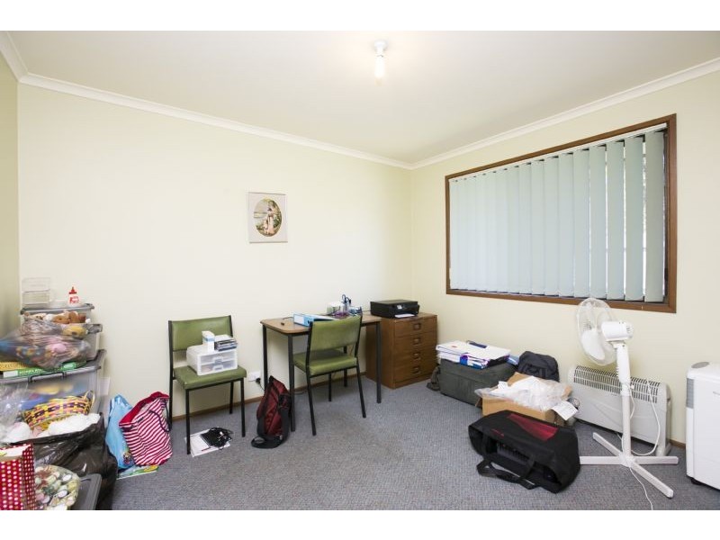 2/11 Tucker Street, Cranbourne VIC 3977