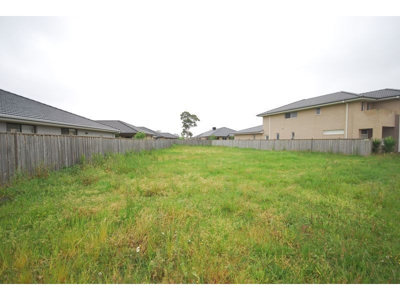 4 Crampton Close, Sandhurst VIC 3977