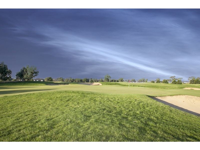 4 Crampton Close, Sandhurst VIC 3977