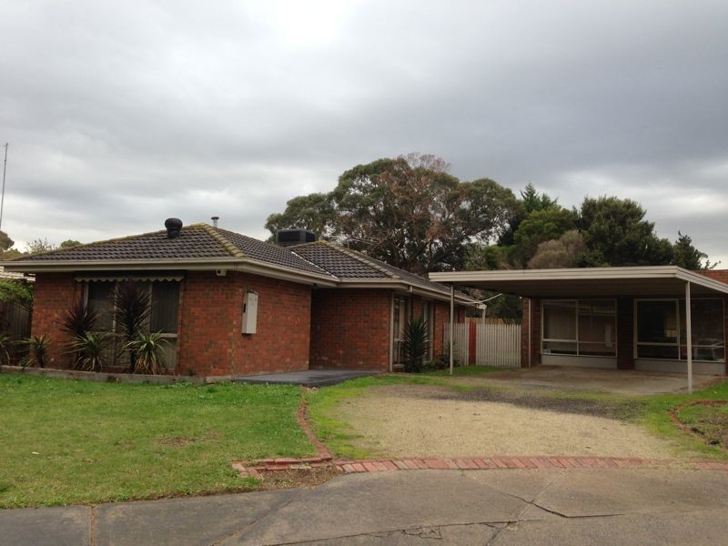 10 Hunter Court, Cranbourne North VIC 3977