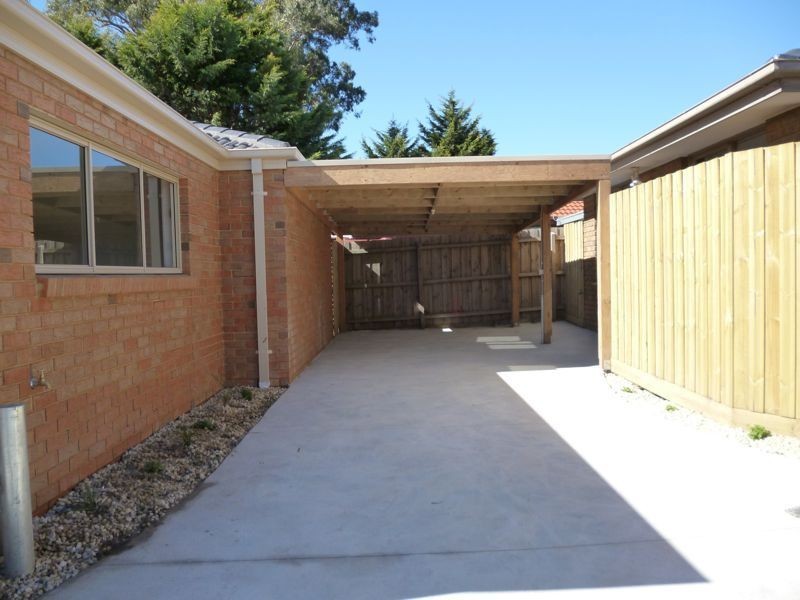 2/5 Thanos Court, Hampton Park VIC 3976