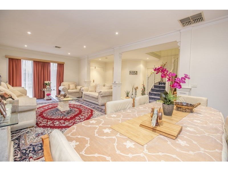 52 The Promenade, Narre Warren South VIC 3805
