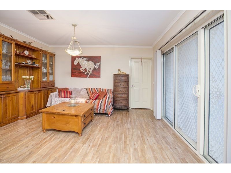 35 Middleham Close, Cranbourne West VIC 3977