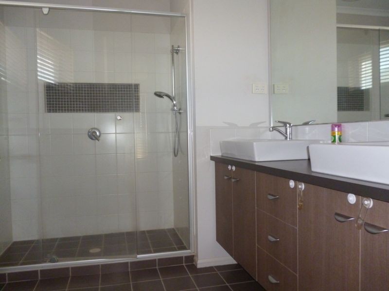 5 Sunhill Way, Berwick VIC 3806