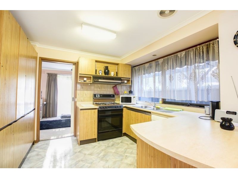 59 Lamont Crescent, Cranbourne VIC 3977