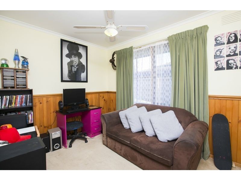 59 Lamont Crescent, Cranbourne VIC 3977