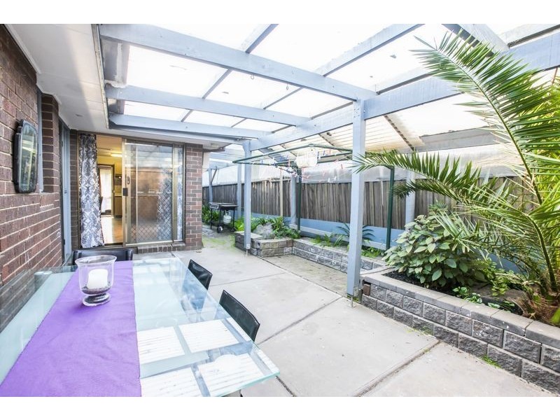 59 Lamont Crescent, Cranbourne VIC 3977