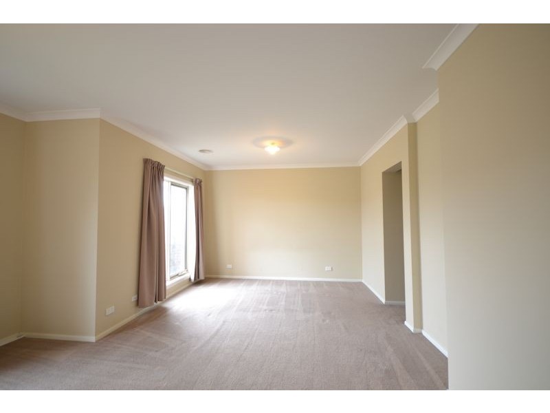 62 Pepperbush Circuit, Cranbourne VIC 3977