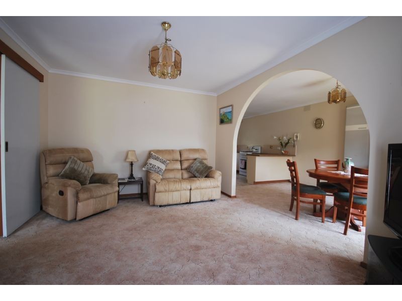 1/18 Brunt Street, Cranbourne VIC 3977