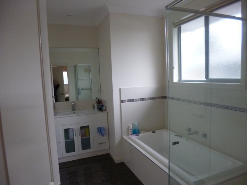 1/103 Springfield Drive, Narre Warren VIC 3805