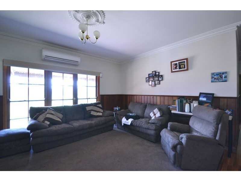 40 Worthing Road, Devon Meadows VIC 3977