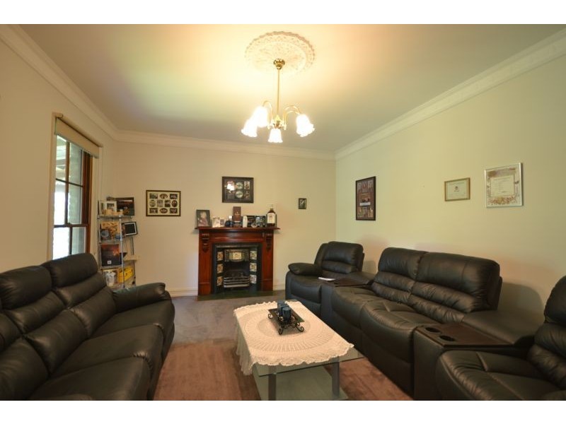 40 Worthing Road, Devon Meadows VIC 3977