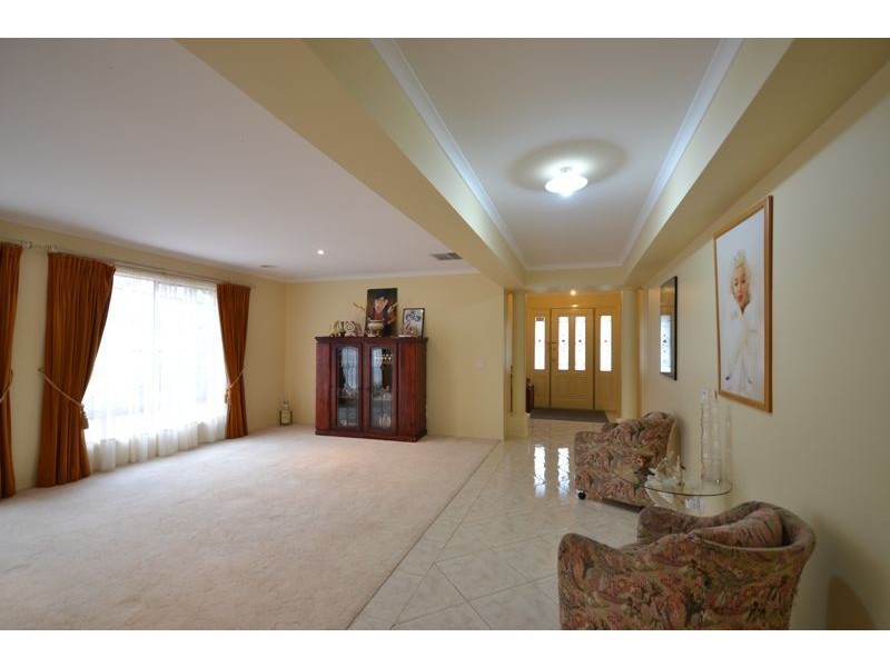 1 Coachwood Crescent, Narre Warren VIC 3805