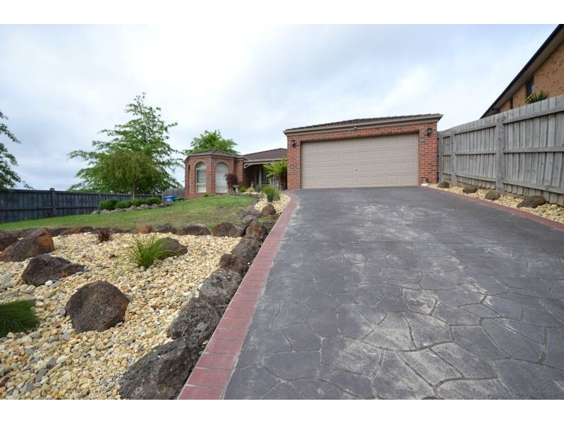 1 Coachwood Crescent, Narre Warren VIC 3805