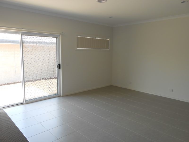 10 Penley Lane, Sandhurst VIC 3977