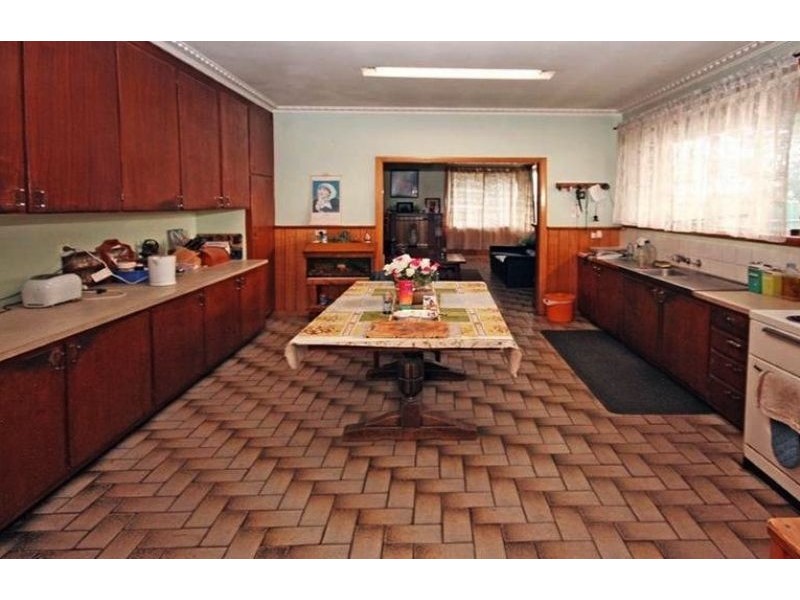 1 Heather Grove, Cranbourne East VIC 3977