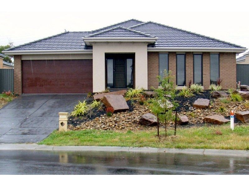 25 Downing Square, Pakenham VIC 3810