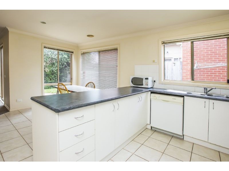 12/133 Bemersyde Drive, Berwick VIC 3806