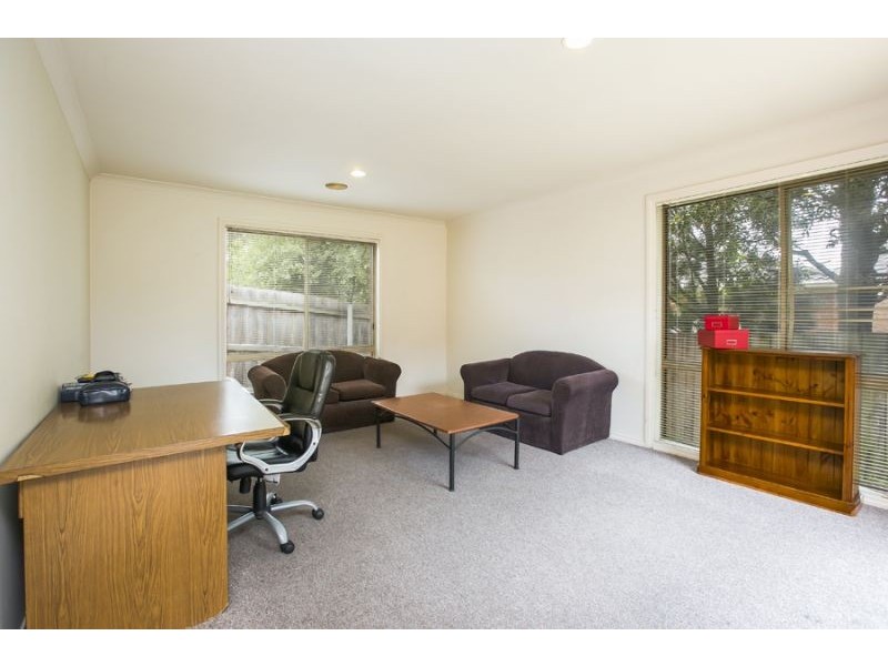 12/133 Bemersyde Drive, Berwick VIC 3806