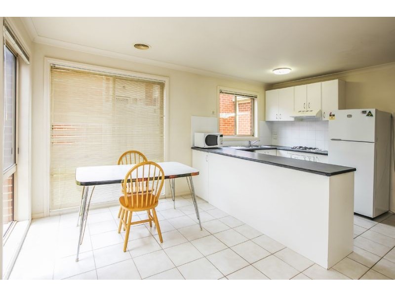 12/133 Bemersyde Drive, Berwick VIC 3806