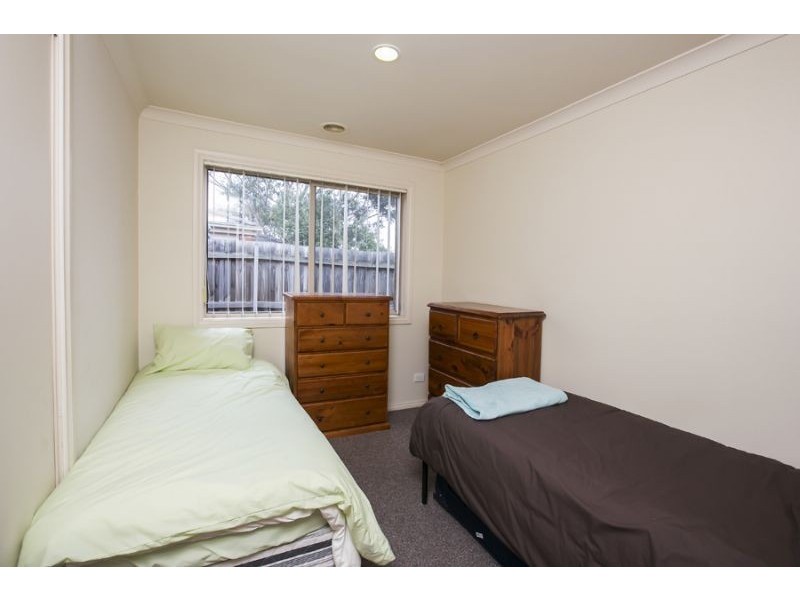 12/133 Bemersyde Drive, Berwick VIC 3806