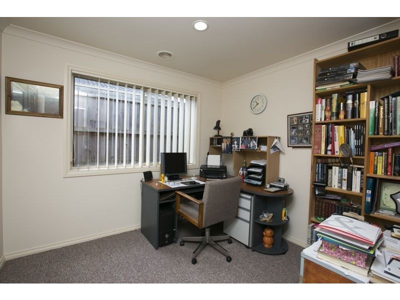 4/133 Bemersyde Drive, Berwick VIC 3806