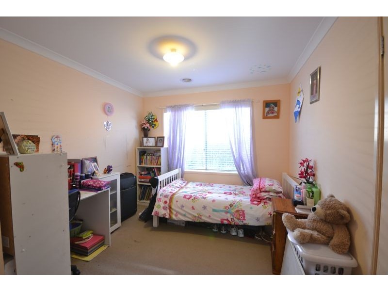 6 Forest Oak Court, Cranbourne VIC 3977