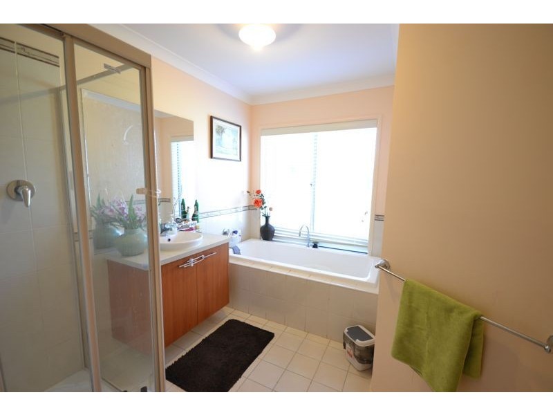 6 Forest Oak Court, Cranbourne VIC 3977