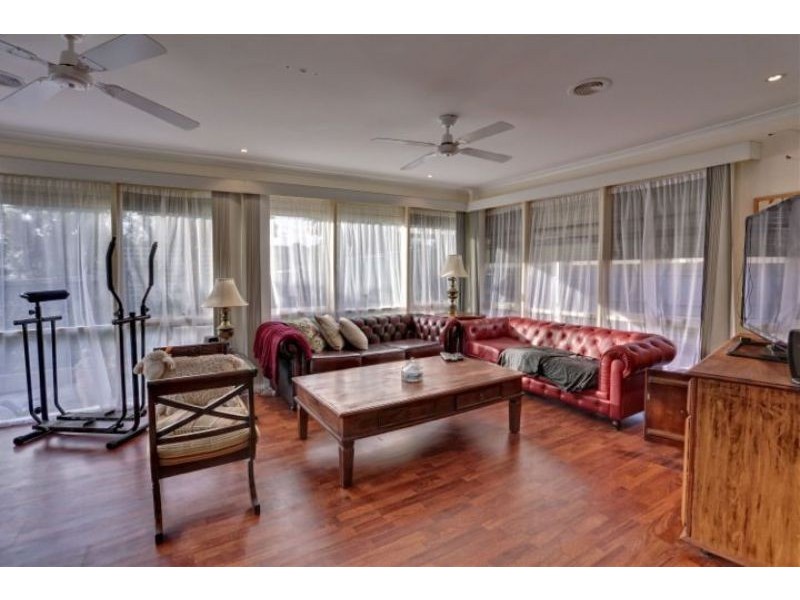 24 Drummer Lane, Narre Warren VIC 3805