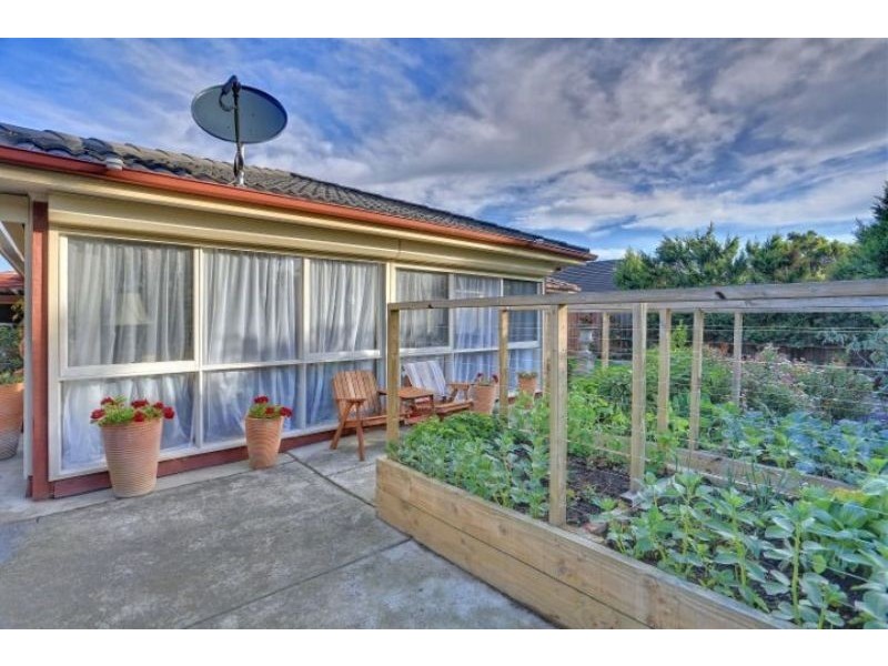 24 Drummer Lane, Narre Warren VIC 3805