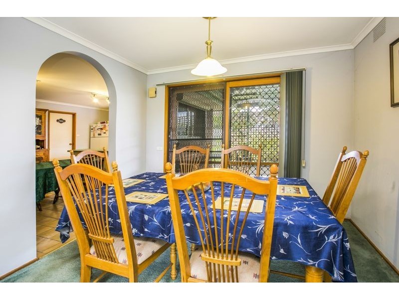 72 Endeavour Drive, Cranbourne North VIC 3977