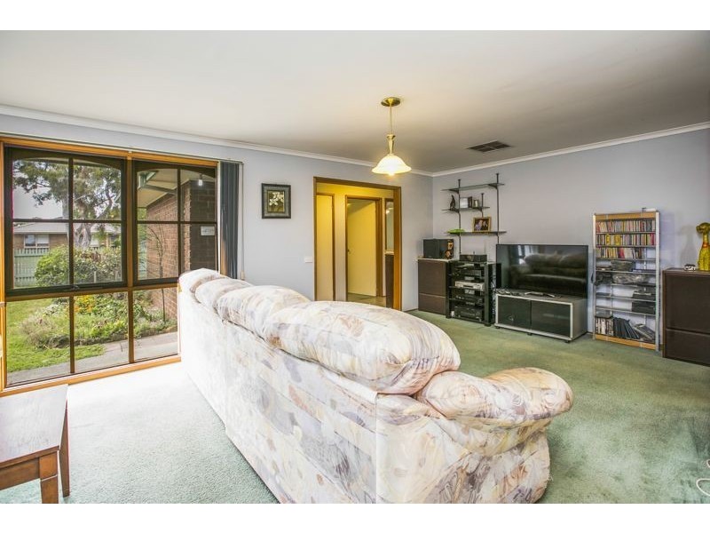 72 Endeavour Drive, Cranbourne North VIC 3977