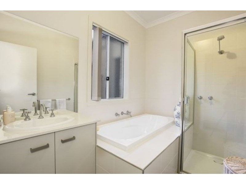 10 Penley Lane, Sandhurst VIC 3977