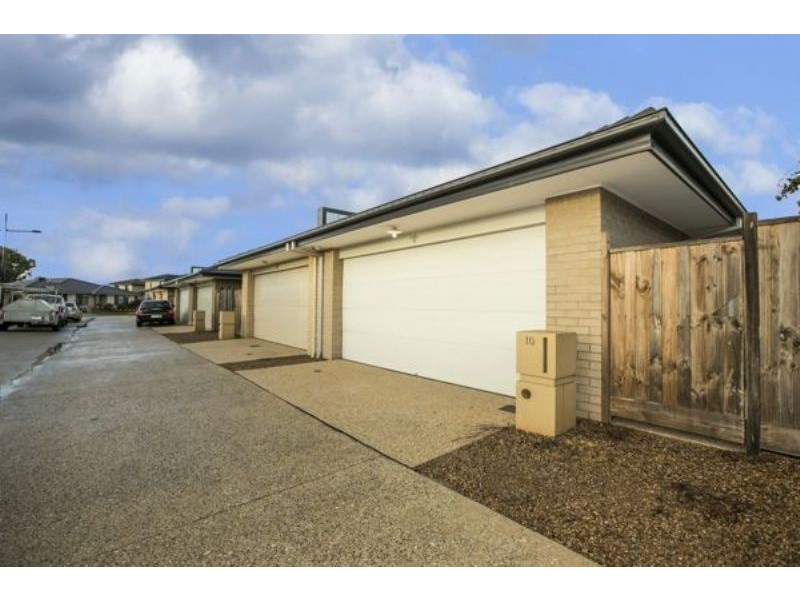 10 Penley Lane, Sandhurst VIC 3977