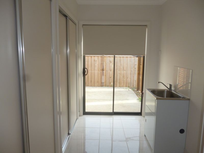 12 Ercildoune Court, Cranbourne West VIC 3977