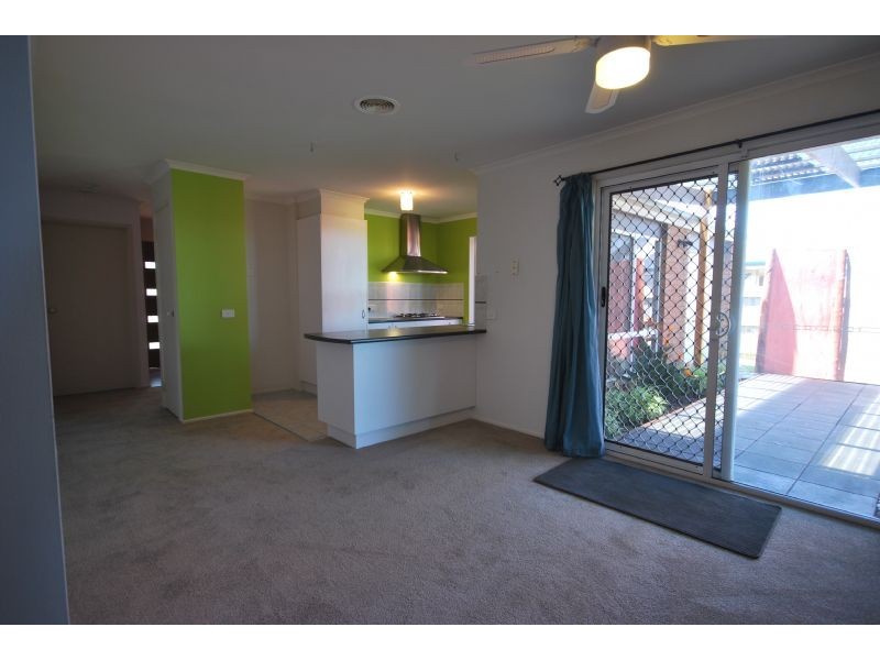 30 Hartsmere Drive, Berwick VIC 3806