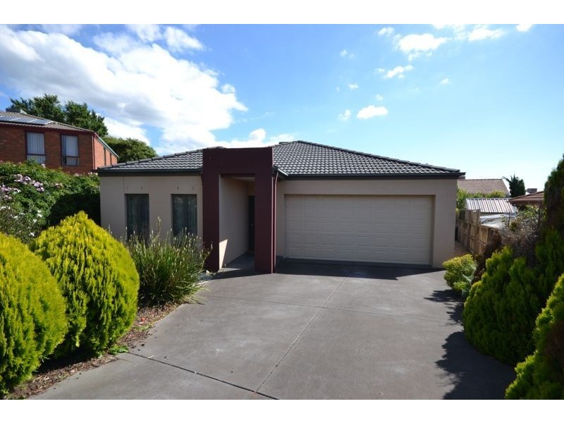 6 Malvern Place, Narre Warren VIC 3805