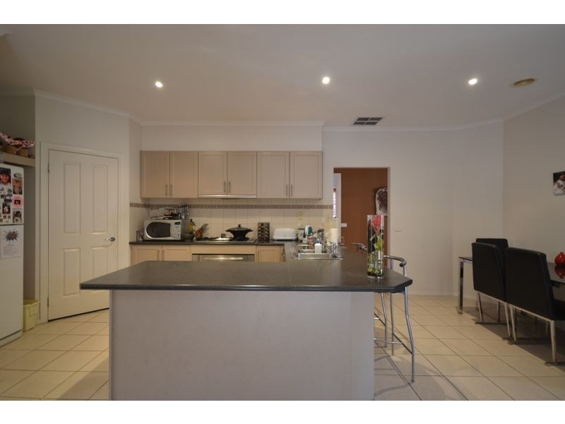 6 Malvern Place, Narre Warren VIC 3805