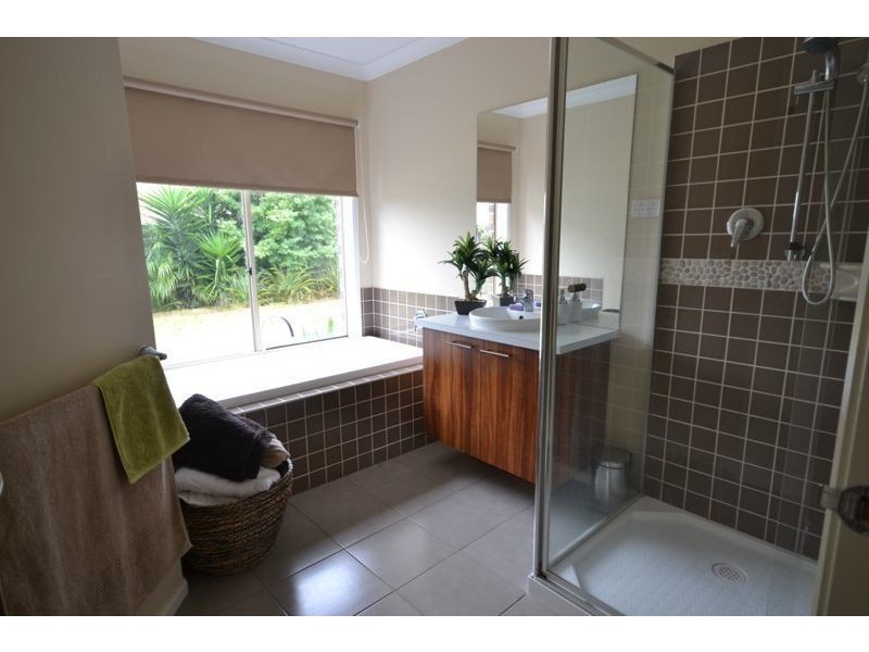 1 Parish Court, Narre Warren South VIC 3805