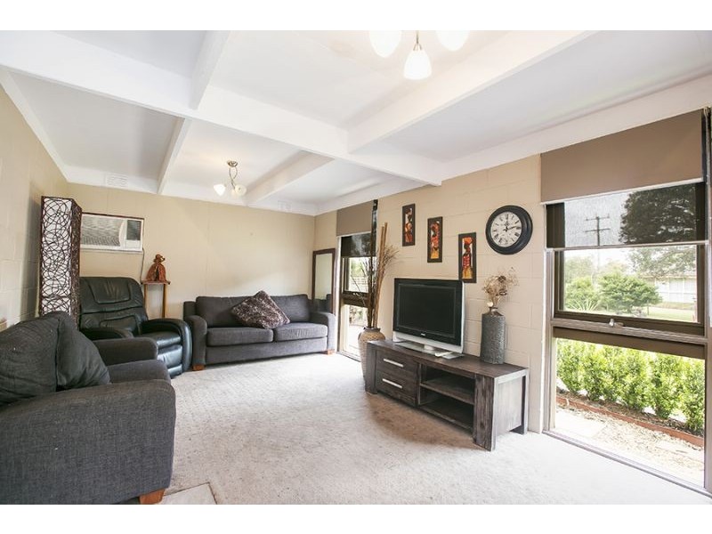 31 Spring Road, Junction Village VIC 3977