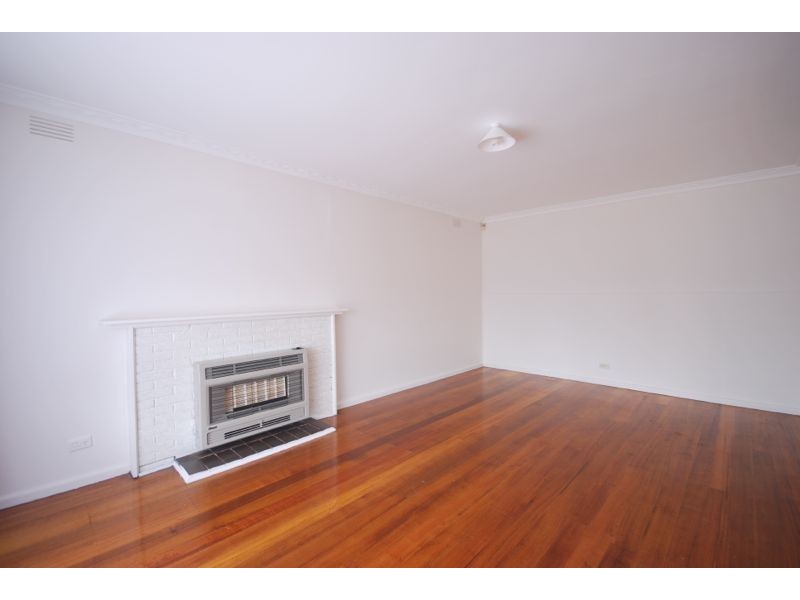 6 Hudson Street, Cranbourne VIC 3977